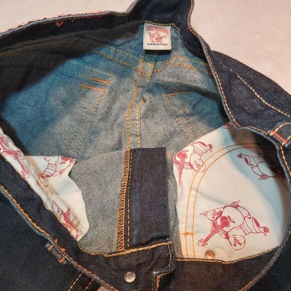 True Religion Cropped Shorts - Picture 7 of 12